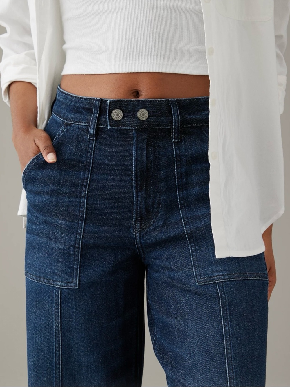 AE Super High-Waisted Baggy Wide-Leg Jean - Picture 4 of 9